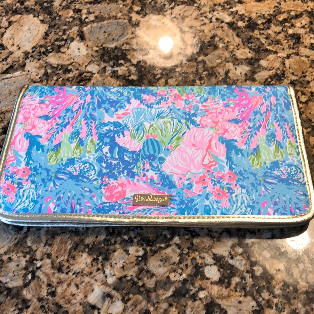 Travel bag